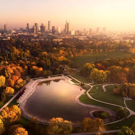 2 Wifi 300mbs 70'tv Netflix Hbo Max Apple Apartman Varsó