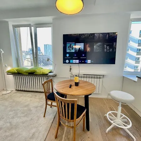 2 Wifi 300mbs 70'tv Netflix Hbo Max Apple Apartmán